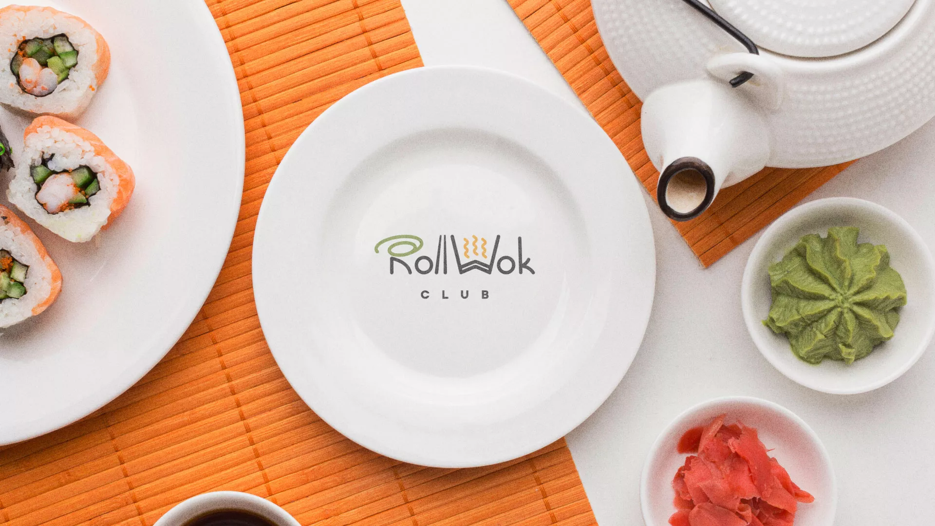 Разработка логотипа и фирменного стиля суши-бара «Roll Wok Club» в Осе